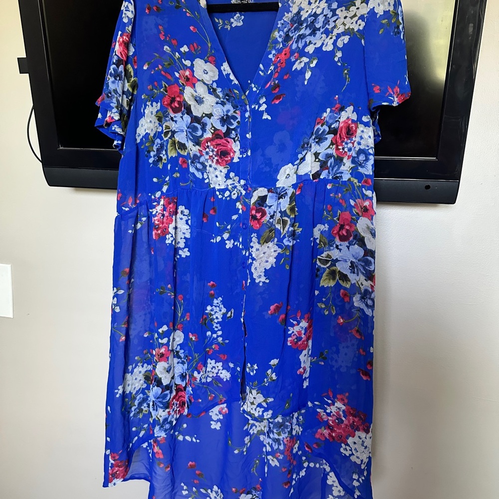 Torrid Blue Floral Sheer Hi Lo Top